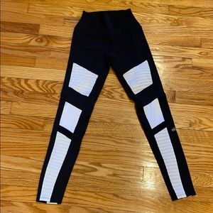 ALO motto leggings size small